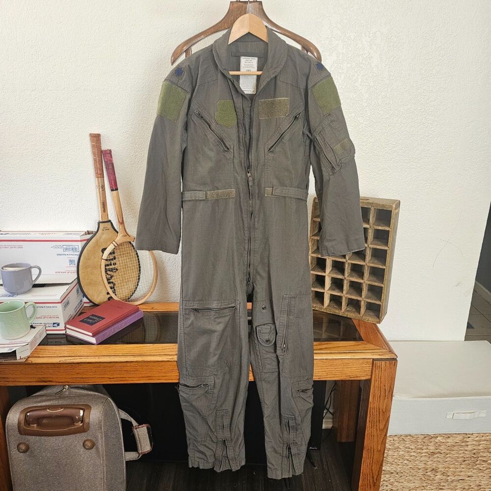 Genuine US Military CWU 27/P Nomex Flight Suit Coveralls Sage Green 40S Officer